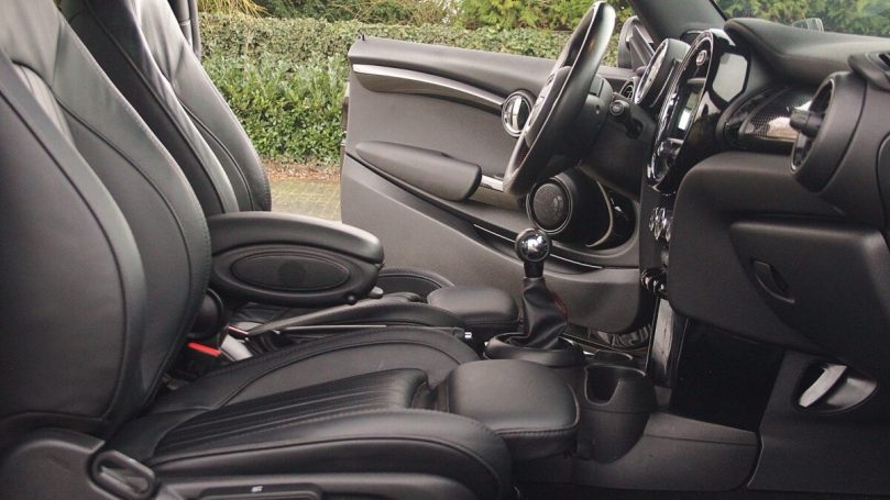 Mini Cooper black leather interior 